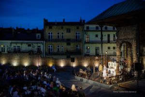 „Noc Helvera”, spektakl pod bimą